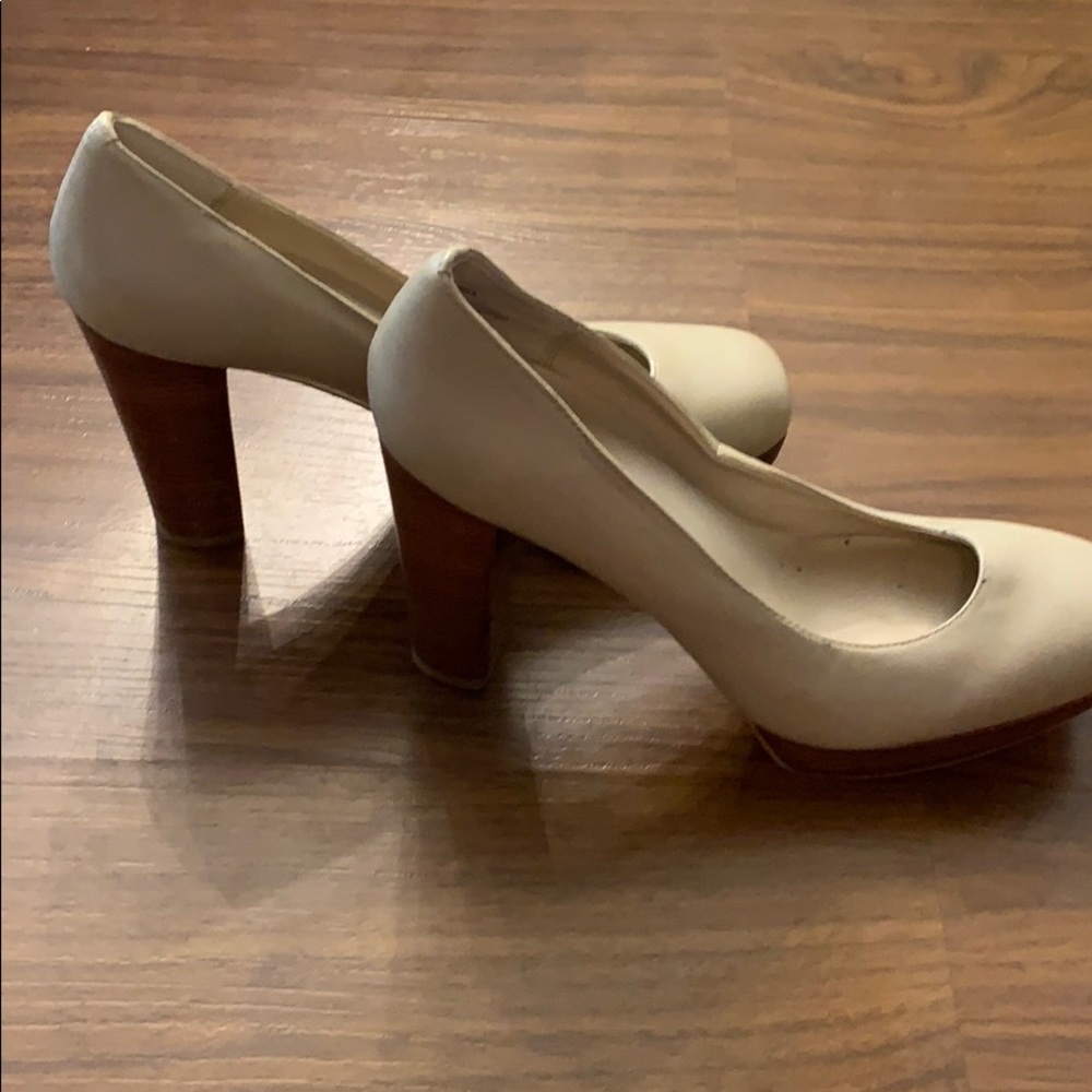 Nude Leather Upper Jeffrey Tyler heels